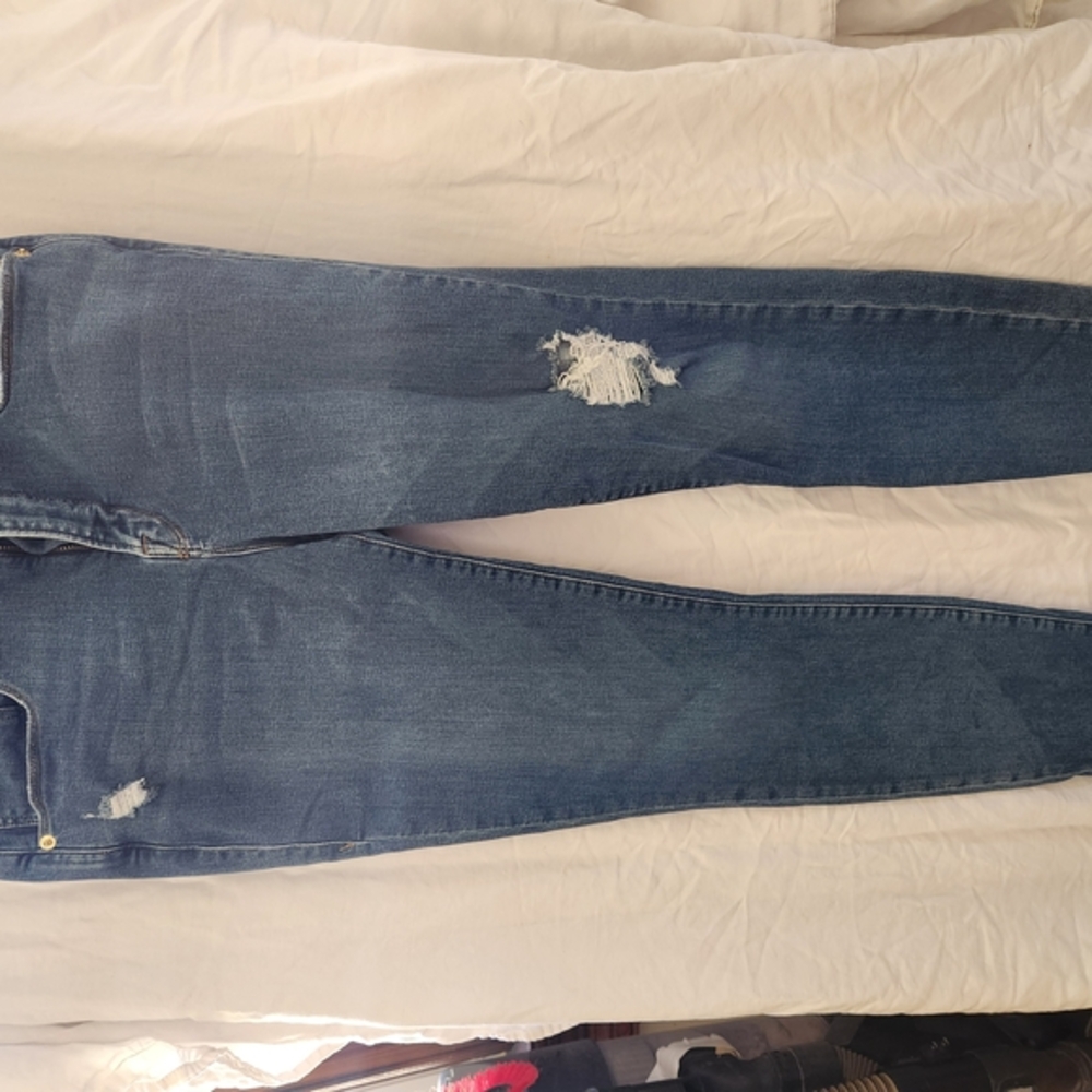 Good American sz 12/31. Good Legs style. Soft fabric with some stretch.